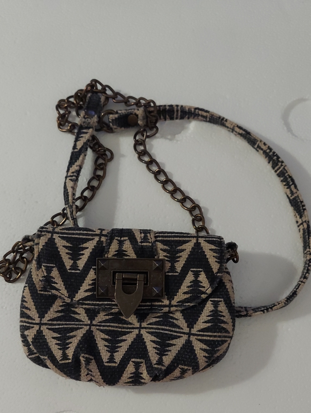 Woven Geometric Crossbody Mini Bag - Black & Cream